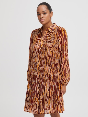 ICHI Košilové šaty 'ILLY' – hnědá: přední strana