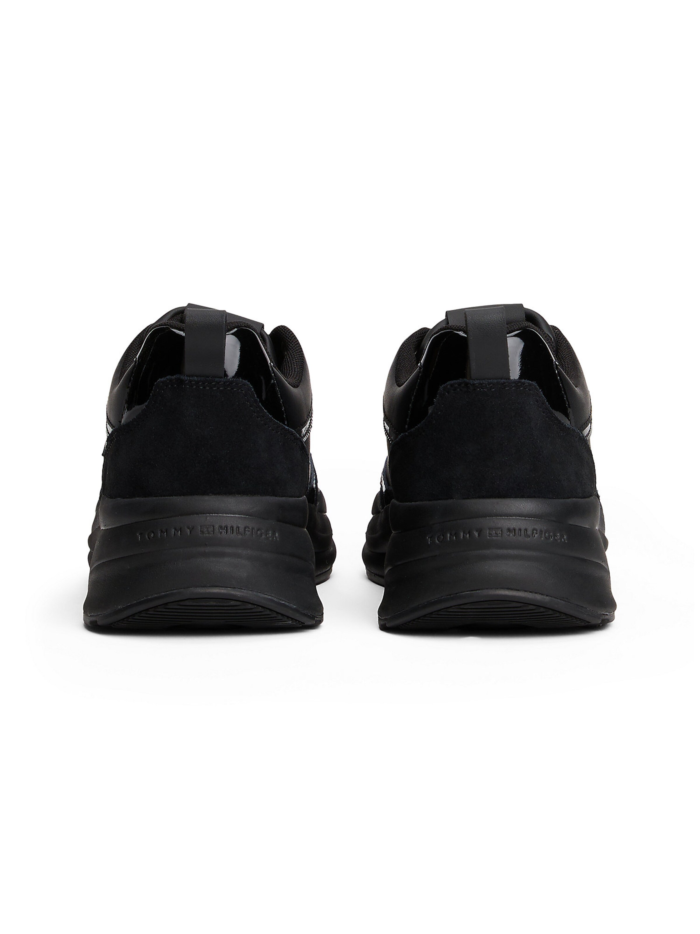 TOMMY HILFIGER Sneaker in Schwarz