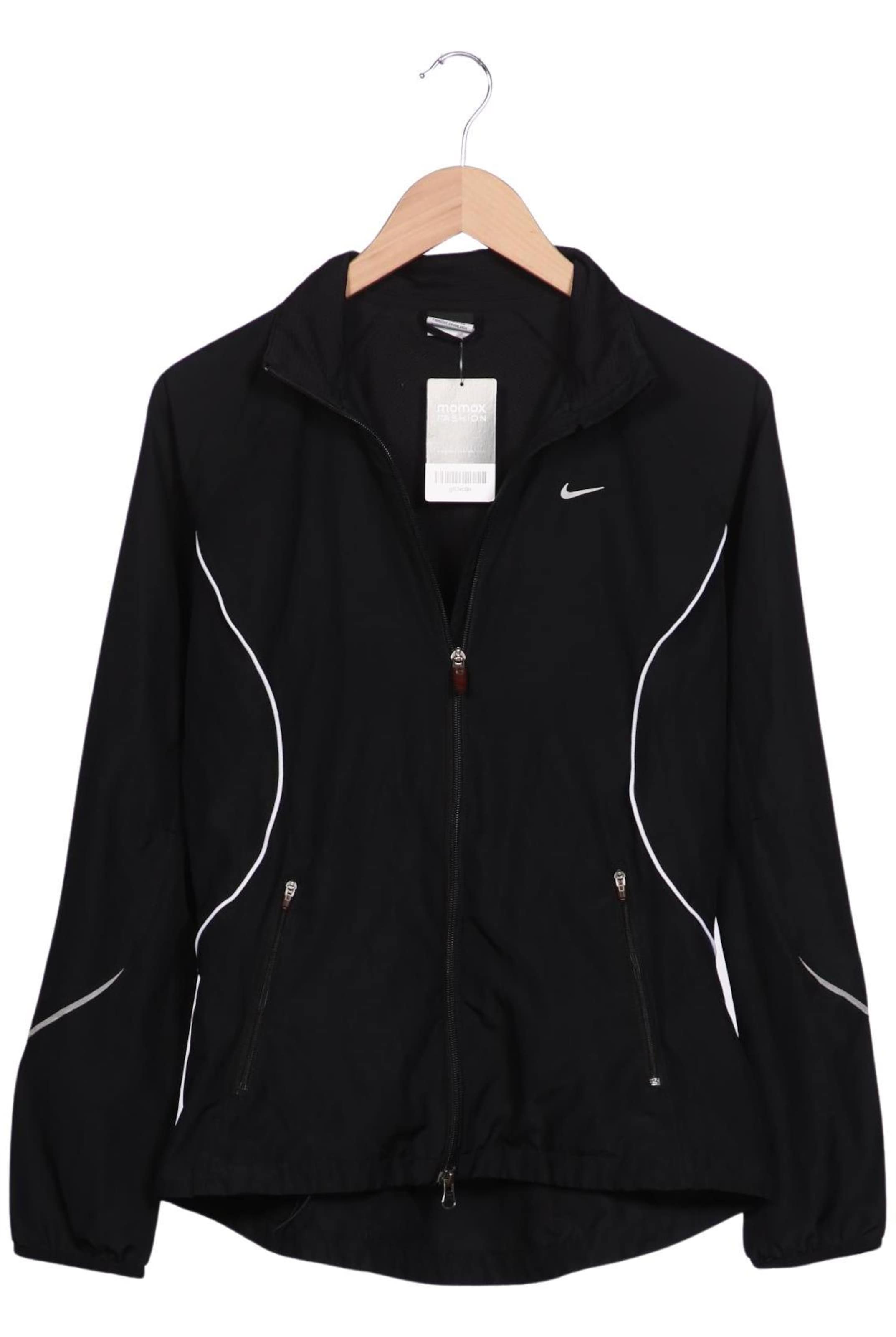 NIKE Sweater M in Schwarz: Vorderseite