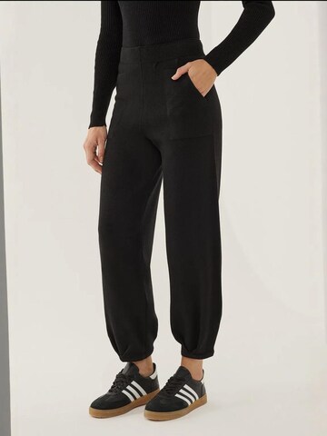 Effilé Pantalon Hiccup en noir