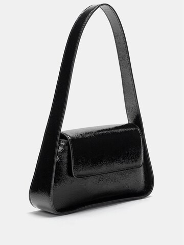 Pull&Bear Schultertasche in Schwarz