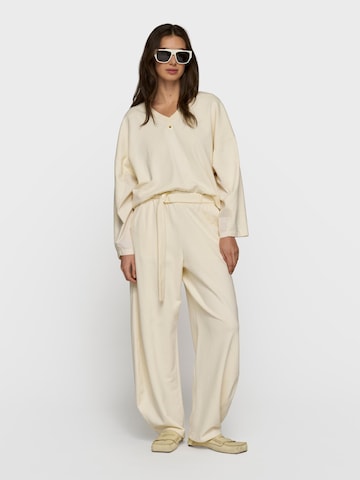 10Days Loose fit Pants in Beige: front