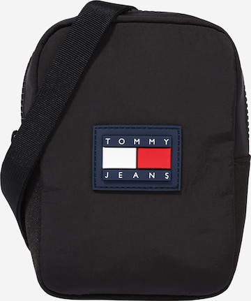 Tommy Jeans Taška přes rameno – černá: přední strana