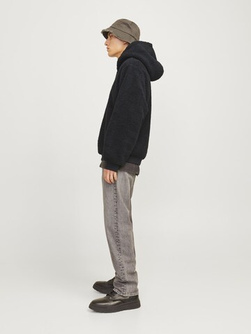 aprel Sweatshirt in Black