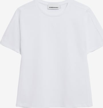 T-shirt ARMEDANGELS en blanc : devant