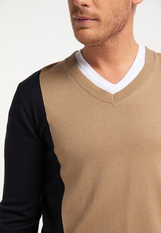 MO Pullover in Beige