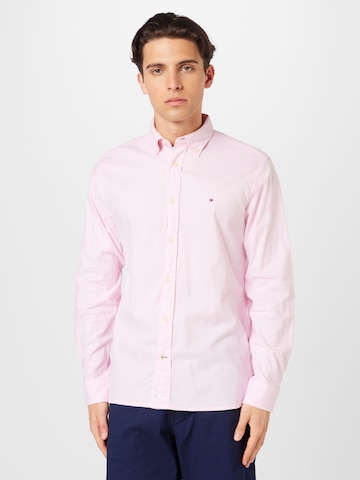 Coupe regular Chemise TOMMY HILFIGER en rose : devant