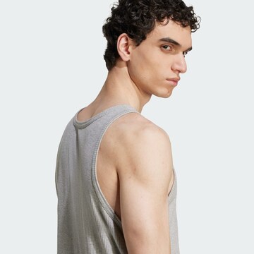 Maglietta 'Essentials' di ADIDAS ORIGINALS in grigio