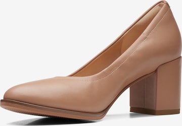 CLARKS Pumps 'Freva55' in Braun: Vorderseite