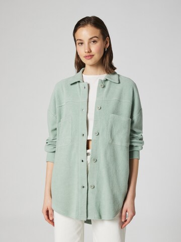 Veste mi-saison 'Duffy' A LOT LESS en vert : devant