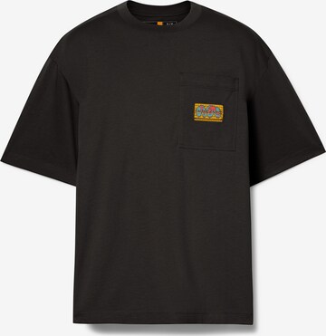 Tricou de la TIMBERLAND pe negru: față