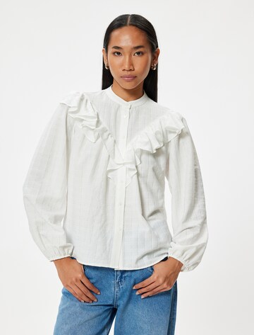 Koton Blouse in White: front