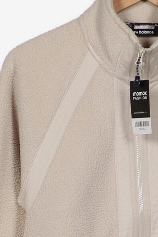 new balance Sweatshirt & Zip-Up Hoodie in XS in White