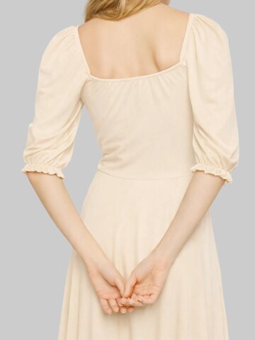 Madnezz House Dress in Beige