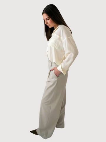 WEARABLE STORIES Wide leg Pantalon 'Gwyneth' in Grijs