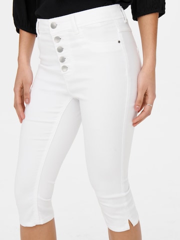 JDY Skinny Jeans 'NIKKI' in Weiß