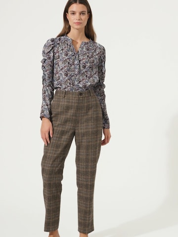 Dea Kudibal Regular Trouser ' ArielDEA ' in Mischfarben: Vorderseite