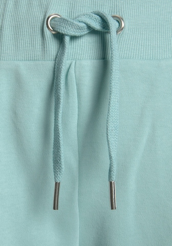 BENCH Spodnji del pižame | zelena barva