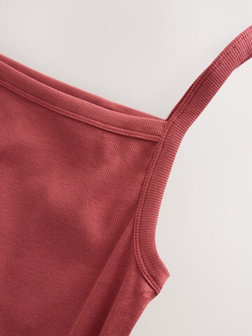 Robe Next en rouge