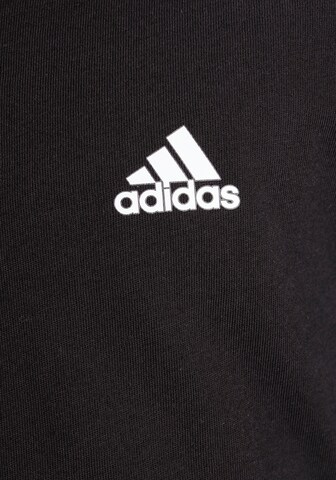 ADIDAS SPORTSWEAR Sportshirt 'Essentials Small Logo ' in Schwarz
