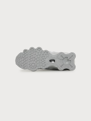 Nike Sportswear Σνίκερ χαμηλό 'Shox TL SE' σε λευκό
