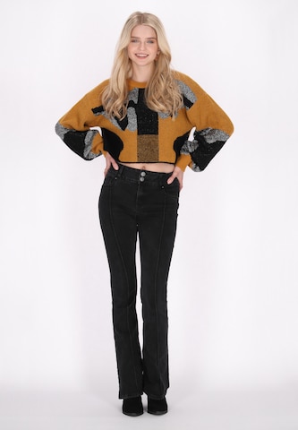 IZIA - Pullover em castanho