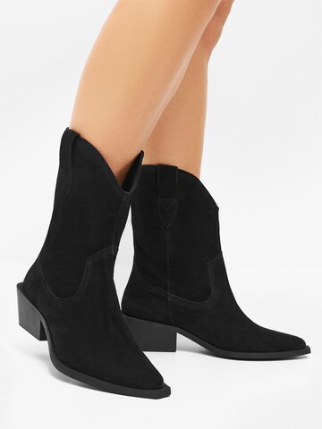 Bianco Cowboy Boots in Black