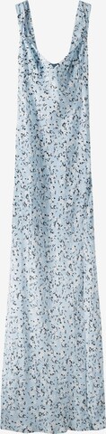 Bershka Kleid in Blau: predná strana