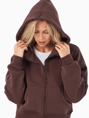 Organication Sweatjacke in Braun