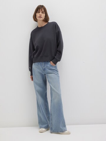 Mavi Sweatshirt in Black