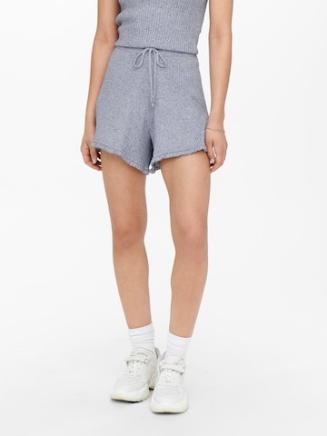 ONLY Regular Shorts 'Lina' in Grau: predná strana