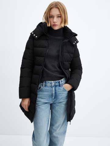 Manteau d’hiver 'Bego' MANGO en noir : devant