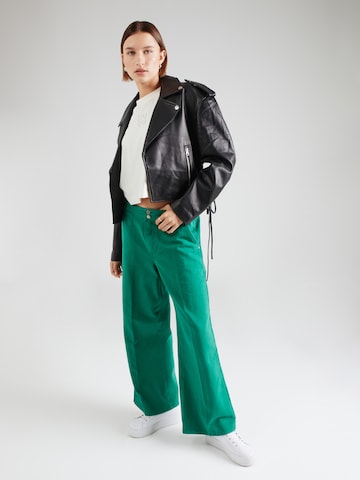 UNITED COLORS OF BENETTON Široke hlačnice Hlače na rob | zelena barva