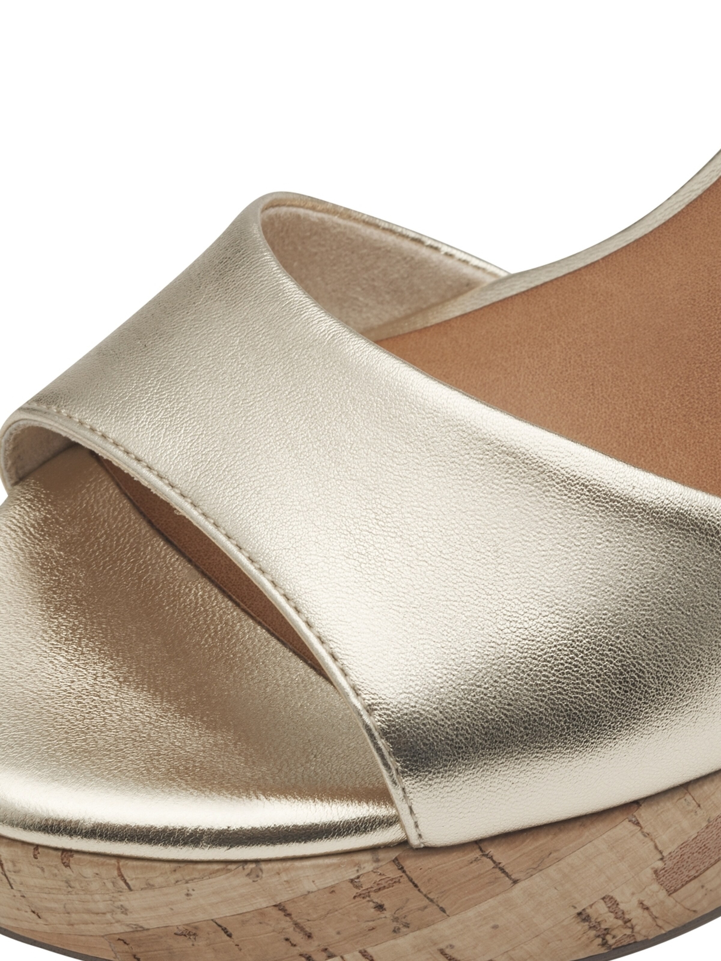 Tamaris Sandals in Gold