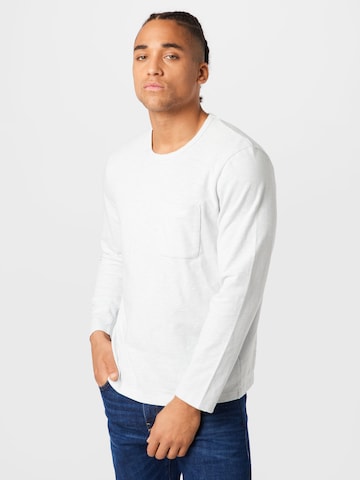 Folk Shirt in White: front