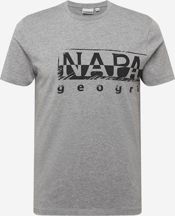 NAPAPIJRI T-shirt 'SILEI' i grå: framsida