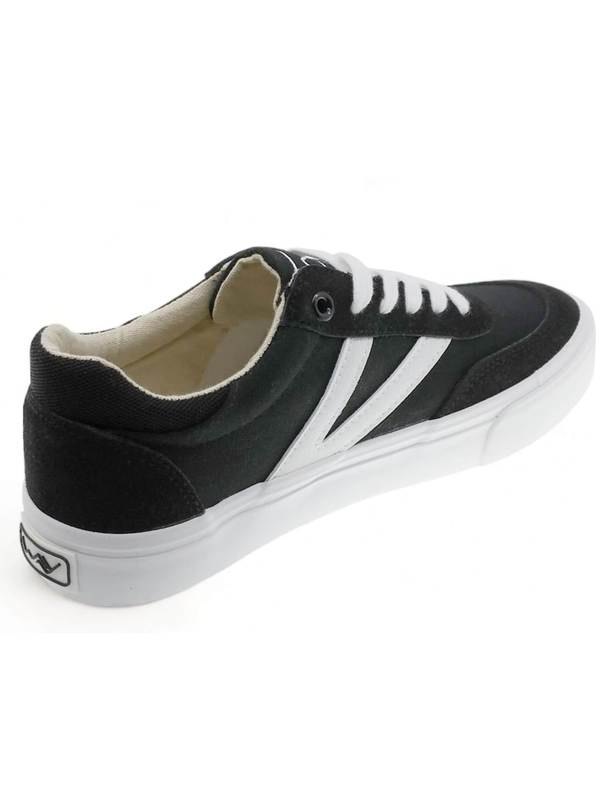 Sneaker di Beppi in nero