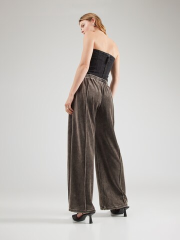 WEEKDAY Wide leg Παντελόνι σε μαύρο