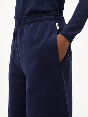 ARMEDANGELS Loosefit Broek 'BELLAISAA' in Blauw