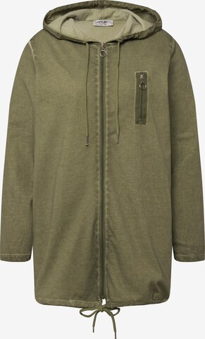 Angel of Style Zip-Up Hoodie in Green: front