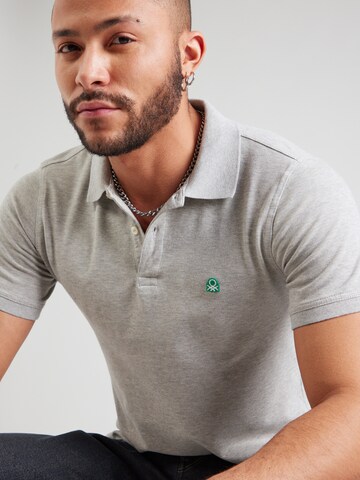UNITED COLORS OF BENETTON Футболка в Серый