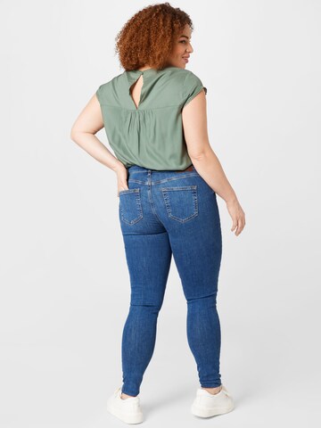 PIECES Curve Skinny Jeans 'DELLY' in Blauw