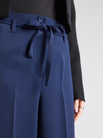 MORE & MORE Широкий Плиссированные брюки в Синий
