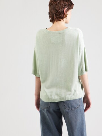 ARMEDANGELS Пуловер в зелено