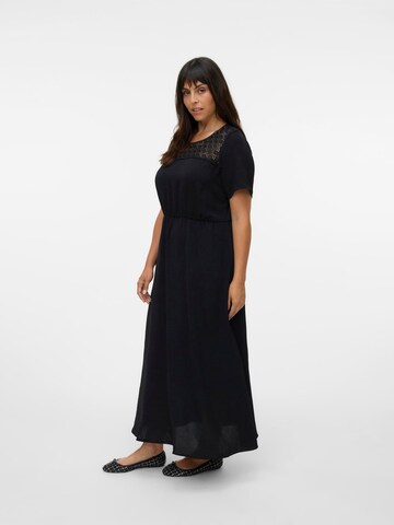 Robe 'VMCAlva' Vero Moda Curve en noir