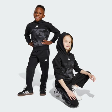 Survêtement 'Seasonal Essentials' ADIDAS SPORTSWEAR en noir : devant