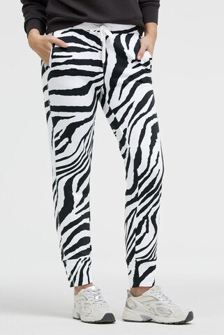 SENSES.THE LABEL Loose fit Pants in Black: front