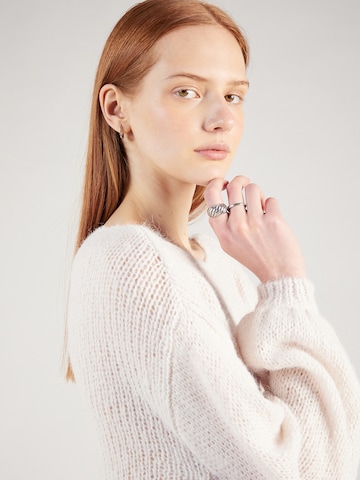 VILA Sweter 'Choca' w kolorze biały