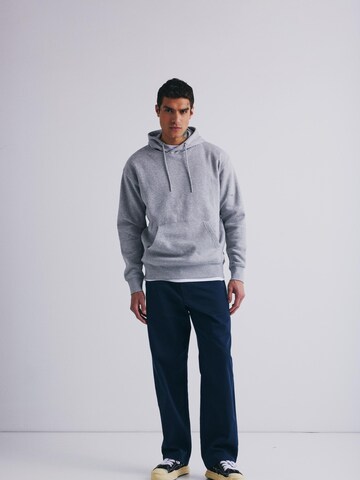 !Solid Sweater 'Lenz' in Grey
