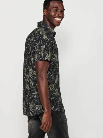 Regular fit Camicia di KOROSHI in verde